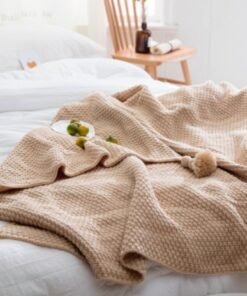 "Nordic Knit" – Pleteno vuneno ćebe s resama (Skandinavski stil)