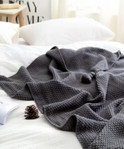 "Nordic Knit" – Pleteno vuneno ćebe s resama (Skandinavski stil)
