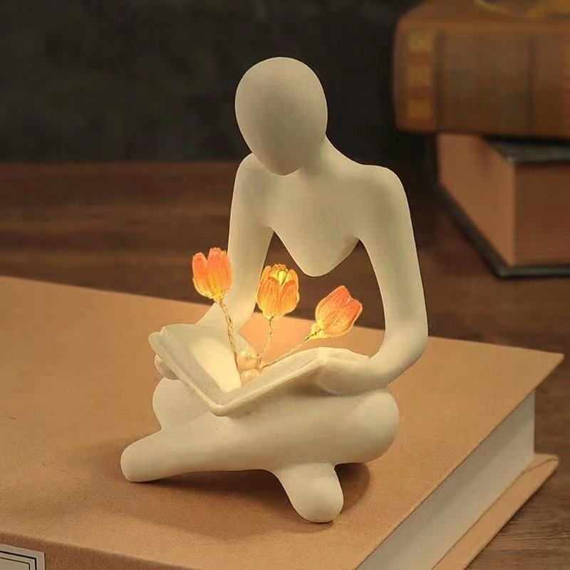 "ThinkerGlow" Nordic – Apstraktna statua s noćnom lampom