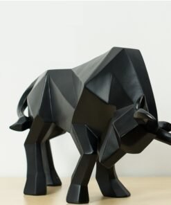 "Vanguard" Bull – Geometrijska figura u prigušenom crnom tonu