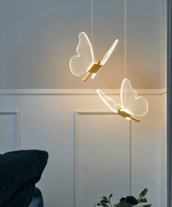 “Butterfly Grace” – Moderni akrilni luster sa motivom leptira