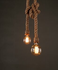 “Nautical Loft” – Vintage luster od konopljinog užeta u industrijskom stilu