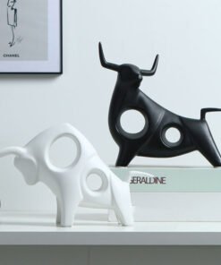 "PowerBull" Geometric – Moderna porculanska statua bika