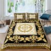 “Royal Lion Baroque Set” – 2/3-dijelni set posteljine od lana sa luksuznim ornamentalnim dezenom i zlatnim detaljima