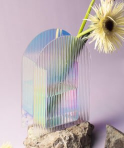 "Spectrum Glow" – Nordijska minimalistička akrilna vaza