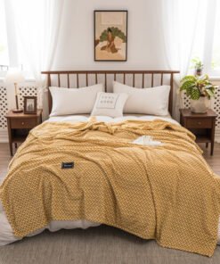 “Velvet Stripe” – Višenamjenska flanelska deka sa baršunastim efektom
