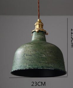 “Vintage Industrial” – Retro bakarna visilica sa sjenilom od kovanog željeza