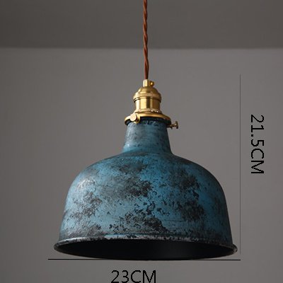“Vintage Industrial” – Retro bakarna visilica sa sjenilom od kovanog željeza