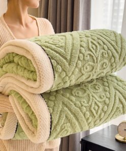 “Luxury Velvet Blanket” – Debela dvostrana baršunasta deka evropskog stila