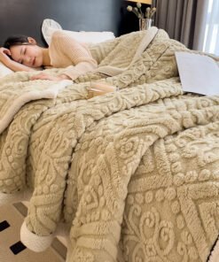 “Luxury Velvet Blanket” – Debela dvostrana baršunasta deka evropskog stila