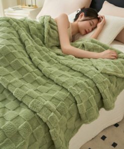 “Soft Check Blanket” – Mekana dekorativna deka sa reljefnom teksturom