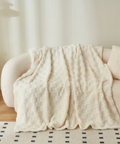 “Soft Check Blanket” – Mekana dekorativna deka sa reljefnom teksturom