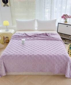 “Soft Check Blanket” – Mekana dekorativna deka sa reljefnom teksturom