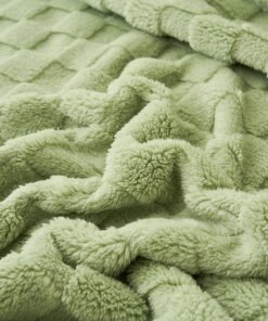 “Soft Check Blanket” – Mekana dekorativna deka sa reljefnom teksturom
