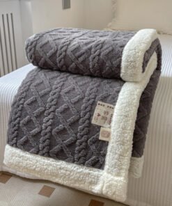 “Soft Knit Blanket” – Mekana dekorativna deka modernog jednobojnog dizajna