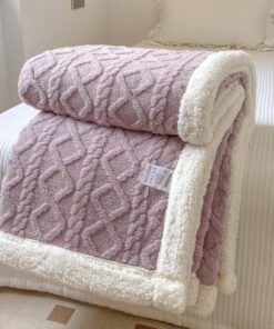 “Soft Knit Blanket” – Mekana dekorativna deka modernog jednobojnog dizajna