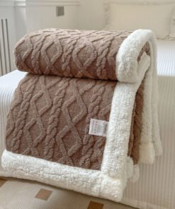 “Soft Knit Blanket” – Mekana dekorativna deka modernog jednobojnog dizajna
