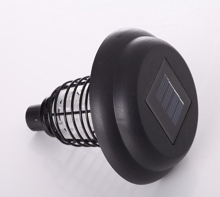 “Solar Mosquito Killer Light” – LED solarna vrtna lampa sa funkcijom uništavanja komaraca