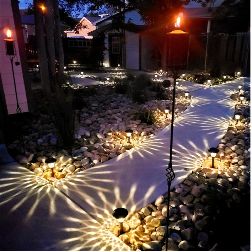 “Solar Shadow Lawn Light” – LED solarna vrtna lampa sa dekorativnim efektom sjene