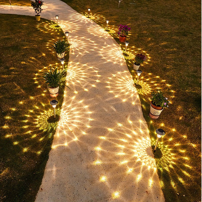 “Solar Shadow Lawn Light” – LED solarna vrtna lampa sa dekorativnim efektom sjene