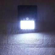 “Solar Wall Light” – Solarna LED zidna svjetiljka sa PIR senzorom pokreta