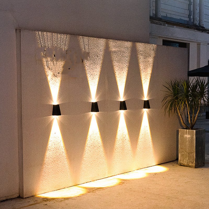 “Solar Wall Light” – Vodootporna LED solarna zidna lampa sa gornjim i donjim osvjetljenjem